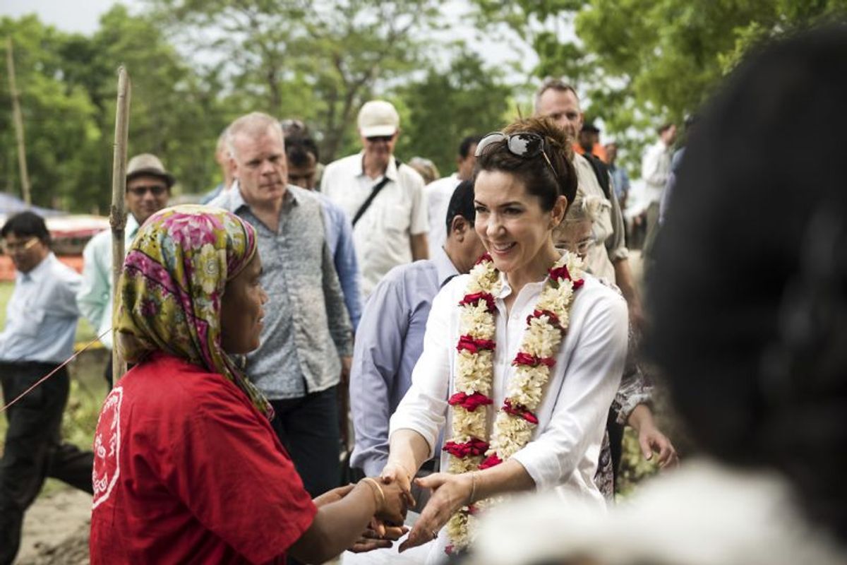 Kronprinsesse Mary var i foråret 2017 i Bangladesh sammen med udviklingsminister Ulla Tørnæs og Ambassadør i Bangladesh, Mikael Hemniti Winther. Foto: Ida Marie Odgaard/Scanpix (Arkivfoto)