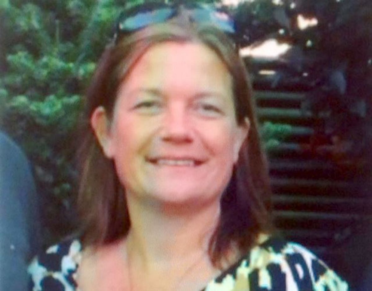 Sådan ser Dorte Larsen ud. På de næste billeder kan du se de sidste offentlige billeder, der eksisterer af den 45-årige. Du kan også se et spritnyt billede, politiet har offentliggjort fredag. Foto: Politi