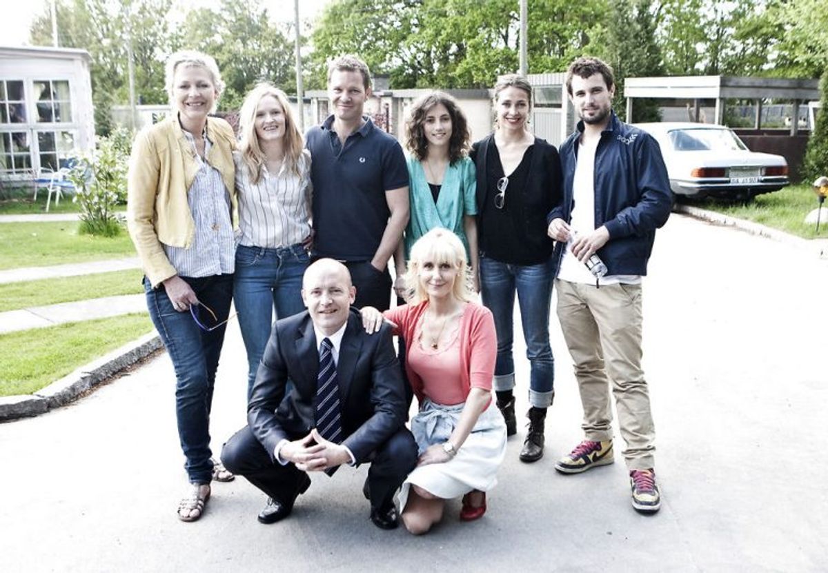 Mange husker Laura Drasbæk fra den populære TV2-serie “Lærkevej”. Øverst fra højre: Christian Tafdrup, Laura Drasbæk, Sarah-Sofie Boussnina, Claus Riis Østergaard, Mille Lehfeldt og Søs Egelind. Nederst fra højre Anette Støvlebæk og Henrik Prip. Foto: Anders Debel Hansen/Scanpix (Arkivfoto)