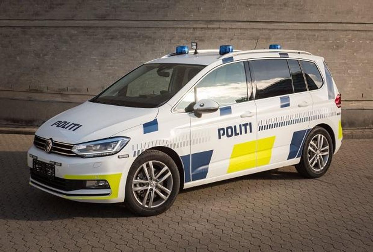 Sådan ser den ud, den nye politibil – en VW Touran. KLIK og se flere at politiets biler. Foto: Politiet.