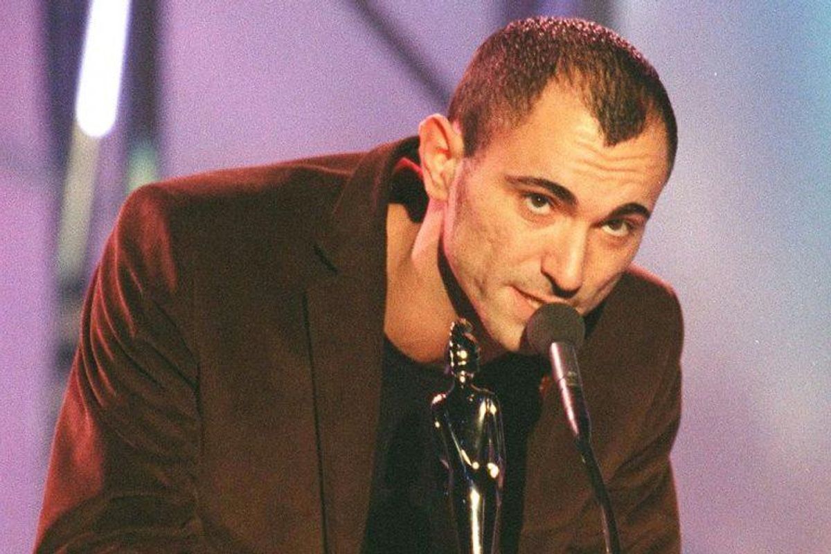 Robert Miles modtog en Brit Award i 1997. I foråret 2017 døde han efter kort tids sygdom. Foto: Starstock/Scanpix.