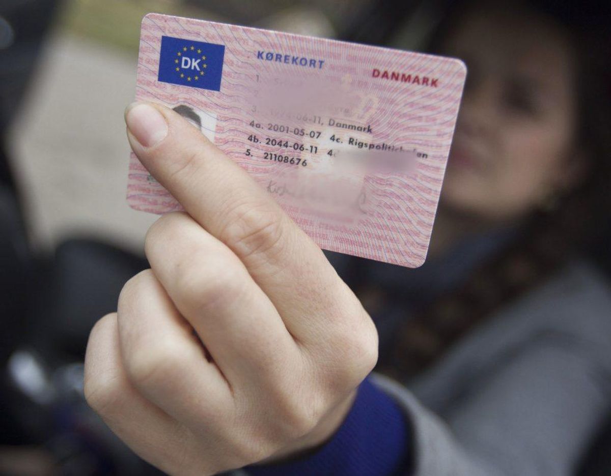 Kørekortet er for mange et bevis på, at de er frie, voksne mennesker. Foto: Kim Haugaard/Scanpix 2016