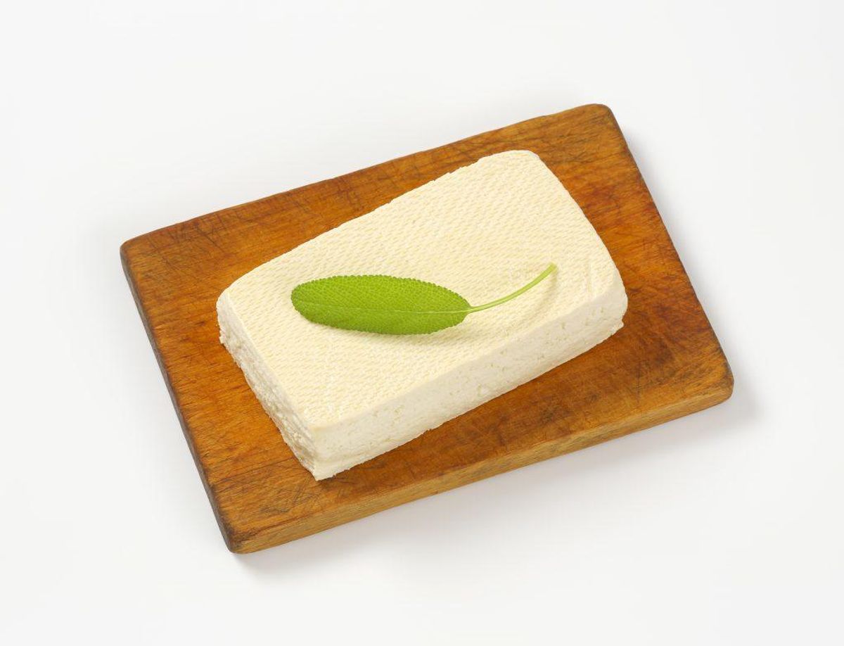 Lauge Food Selection A/S tilbagekaldte i juni et parti vakuumpakket økologisk tofu da der er risiko for, at der er stykker af metal i produktet.