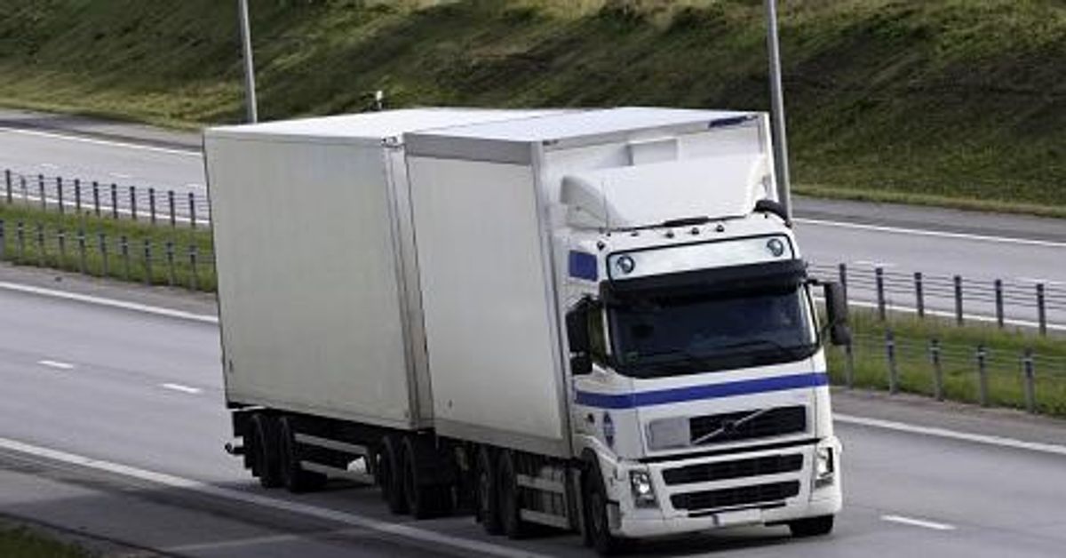 Ni chauffører og vognmænd står til store bøder efter kontrollen. KLIK VIDERE OG SE DE UDSTYR, DER BLEV BESLAGLAGT.