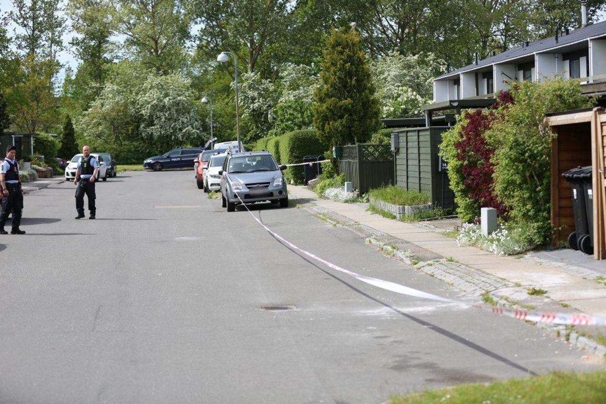 En 23-årig mand blev torsdag eftermiddag stukket i låret med en kniv i Ishøj. Foto: Steven Knap, droto.dk