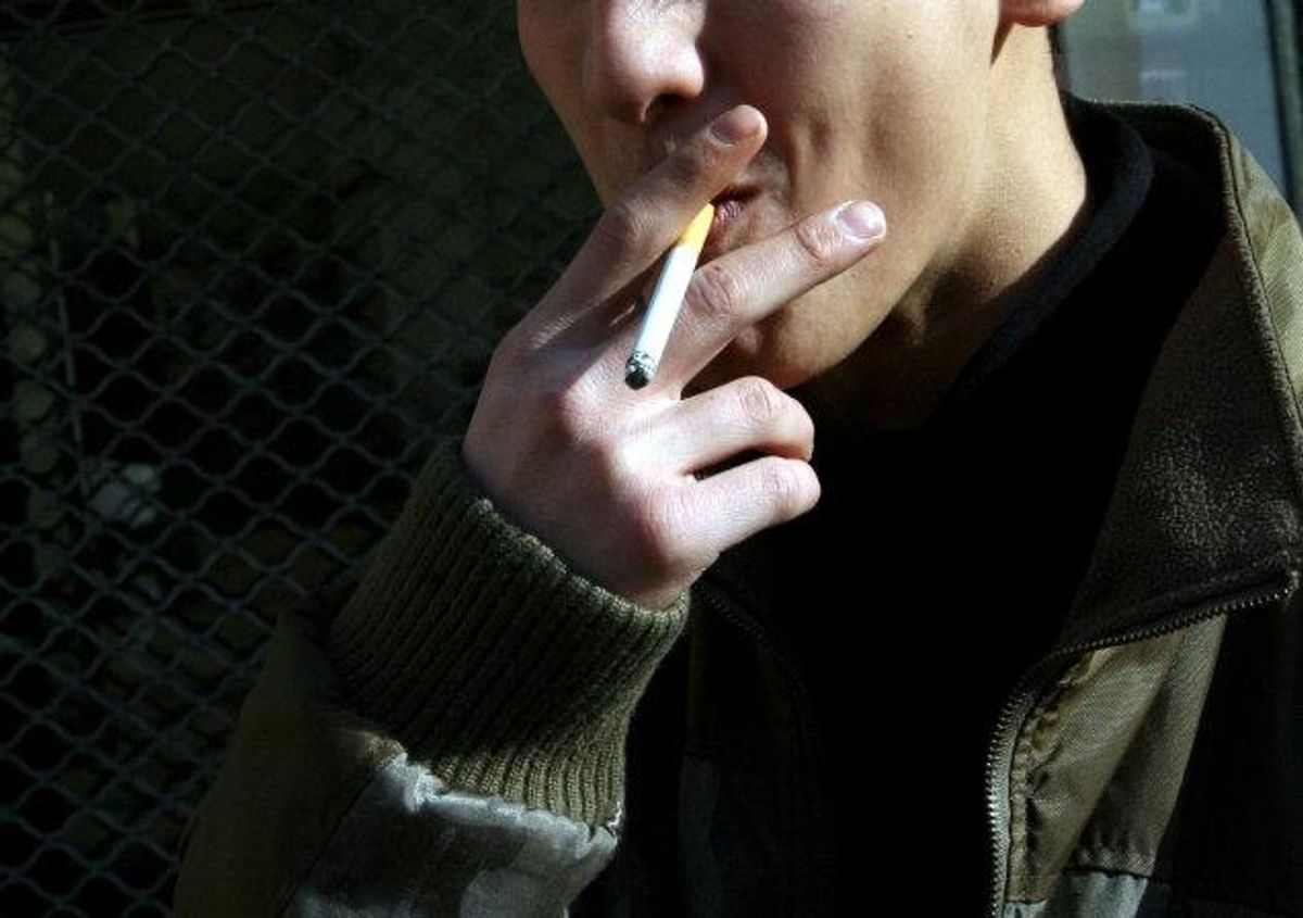 Det er ganske let for mindreårige at købe cigarettet i danske butikker. Det skriver Politiken. (arkivfoto) Foto: Www.colourbox.com/Free