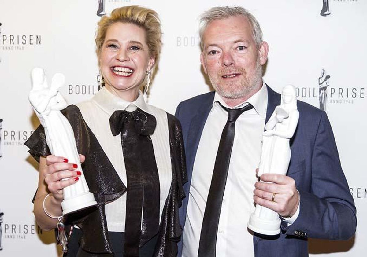 Vinderne af årets hovedroller, Trine Dyrholm for filmen “Kollektivet” og Søren Malling for filmen “Forældre”. Foto: Nikolai Linares/Scanpix