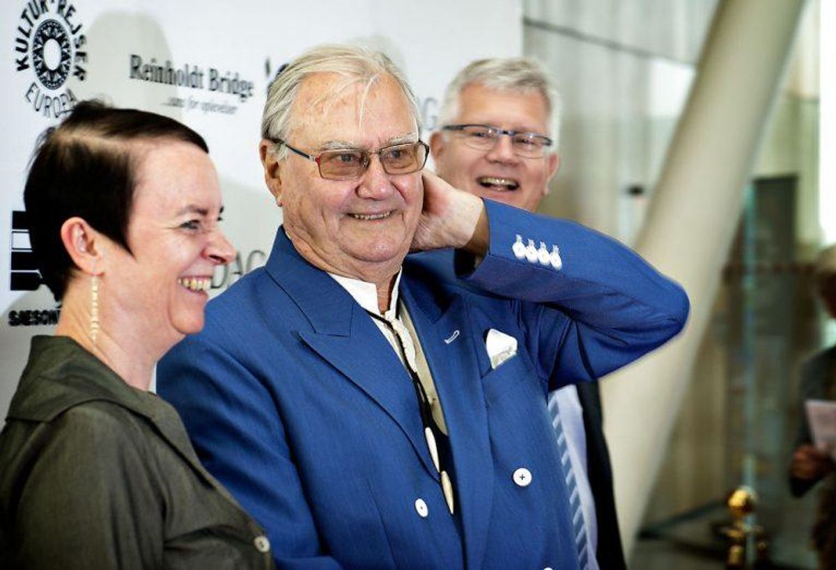 Det var ellers ikke mange ord prins Henrik lod kaste af sig inden bridgeturneringen gik i gang. Foto: Nils Meilvang/Scanpix.