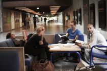 Dansk Industri: Studerende skal højst have SU i tre år