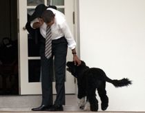 Obama i sorg: Nær ven død