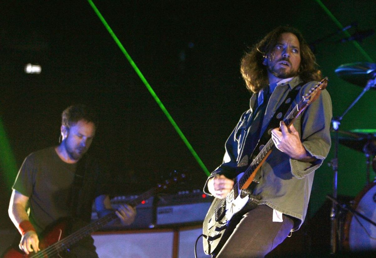 Du følte dig som en hardcore rockfan, når du hørte Eddie Vedder synge i bandet ‘Pearl Jam’ eller hørte Kurt Cobain i Nirvana. Foto: REUTERS/Mike Cassese/Scanpix