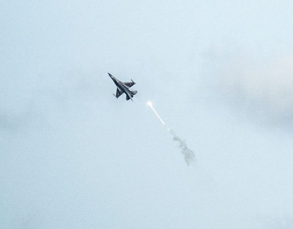 Lydmuren blev brudt over Fyn, oplyser Forsvaret. Foto: Henning Bagger/Ritzau Scanpix