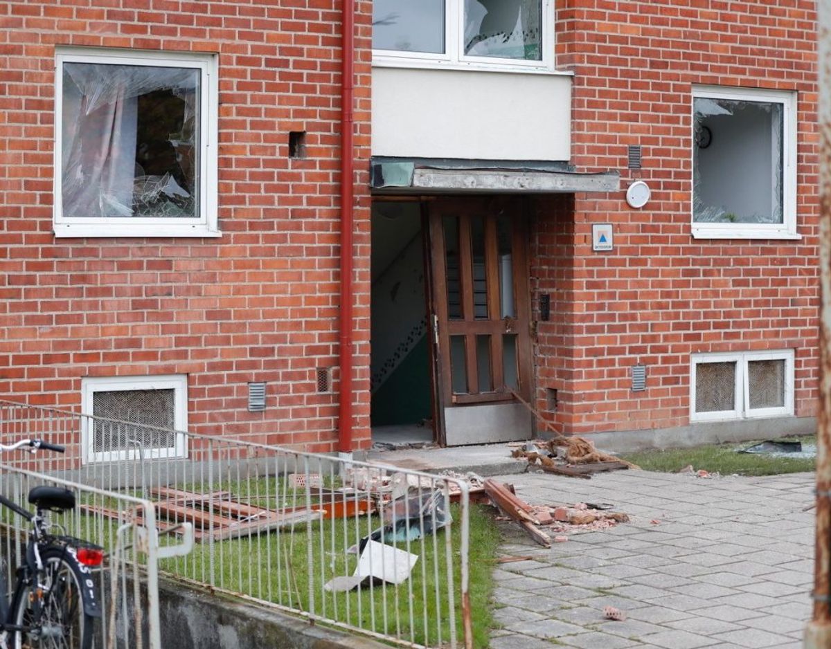 To af eksplosionerne ramte boligblokke. Foto: Presse-fotos.dk.