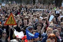 Tusinder raser over plan om totalt abortforbud i Polen
