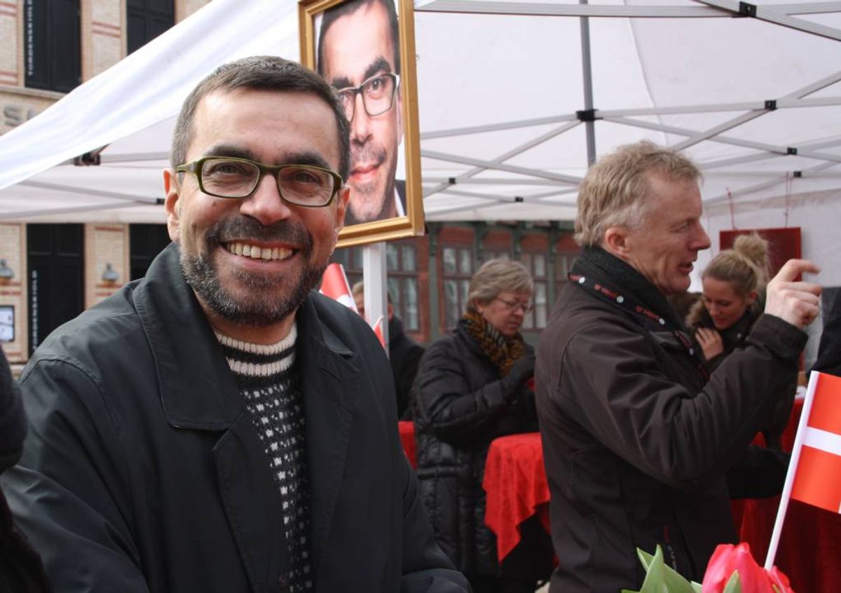 Christian Haugk bød på kaffe og borgmesterkringle på Akseltorv. Pressefoto.