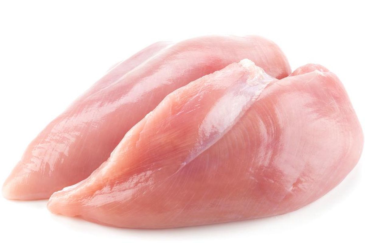 Det campylobacter-ramte kød har overskredet sin holdbarhedsdato, men det kan stadig være opbevaret på frost nogle steder.