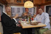 Brødrene Price på turné med egnsretter