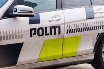 Aquaplaning sendte bilist ind i lastbil