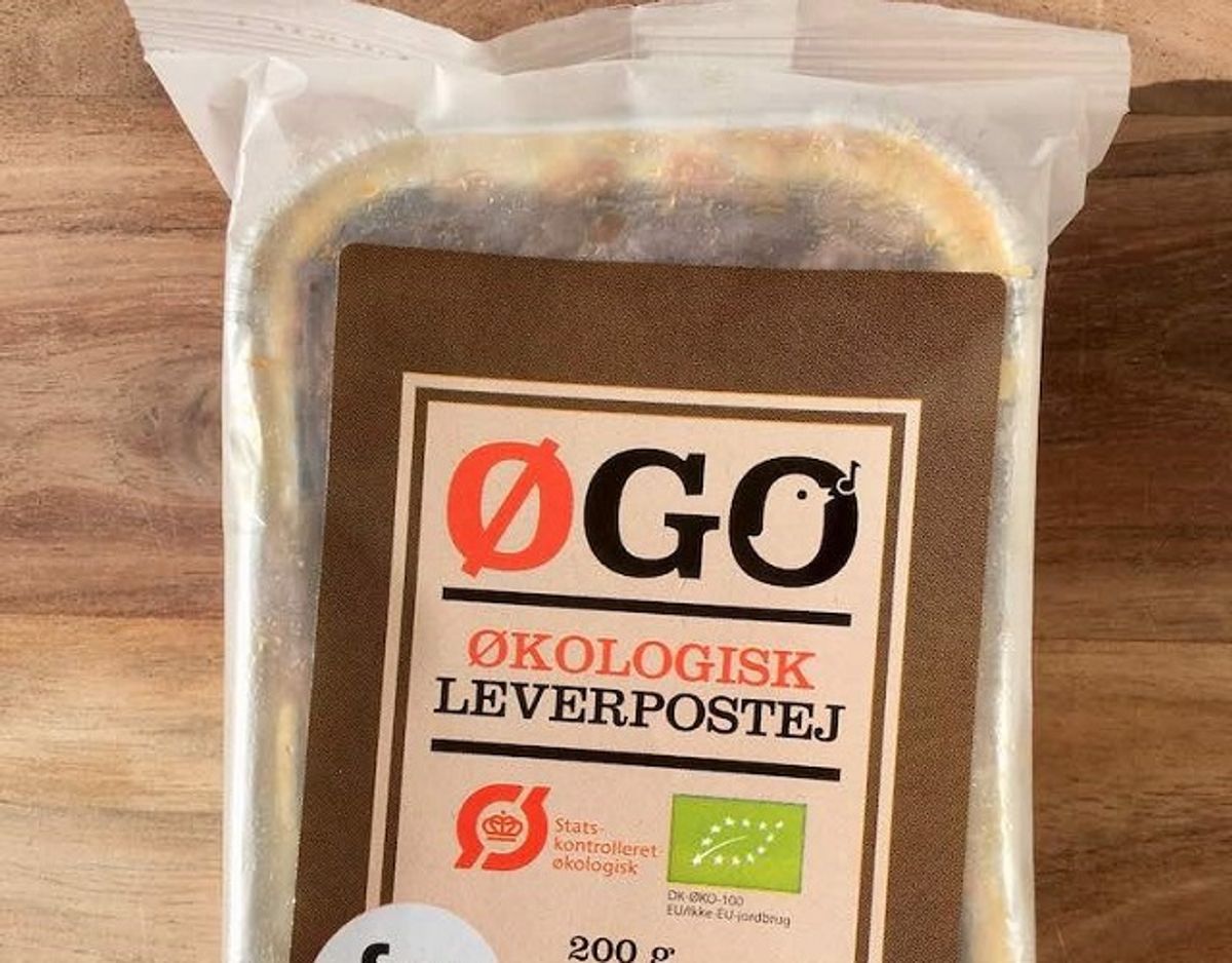 * * * Øgo Økologisk Leverpostej: Øgo økologiske leverpostej har temmelig meget salt og peber, der overdøver smagen af lever og de andre krydderier. Konsistensen er lidt grovere. (Smagen minder om Levevis). Pris: 6,50 kroner per 100 gram (12,95 for 200 gram i Netto).
Tilsætningsstoffer: Ingen. Foto: Madensverden.dk.