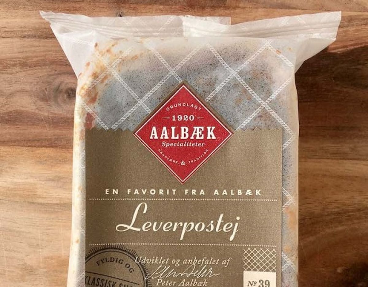 * * * * * Aalbæk Leverpostej Økologisk: Testvinderen fra Aalbæk har en god leversmag med en mild krydring og tilpas mængde salt og peber. Den har en “ren” afbalanceret og afstemt smag, der ikke overdøves af krydringen og konsistensen er lækker cremet. Pris: 9 kroner per 100 gram (17,95 for 200 gram i Føtex). Tilsætningsstoffer: Ingen. Foto: Madensverden.dk.