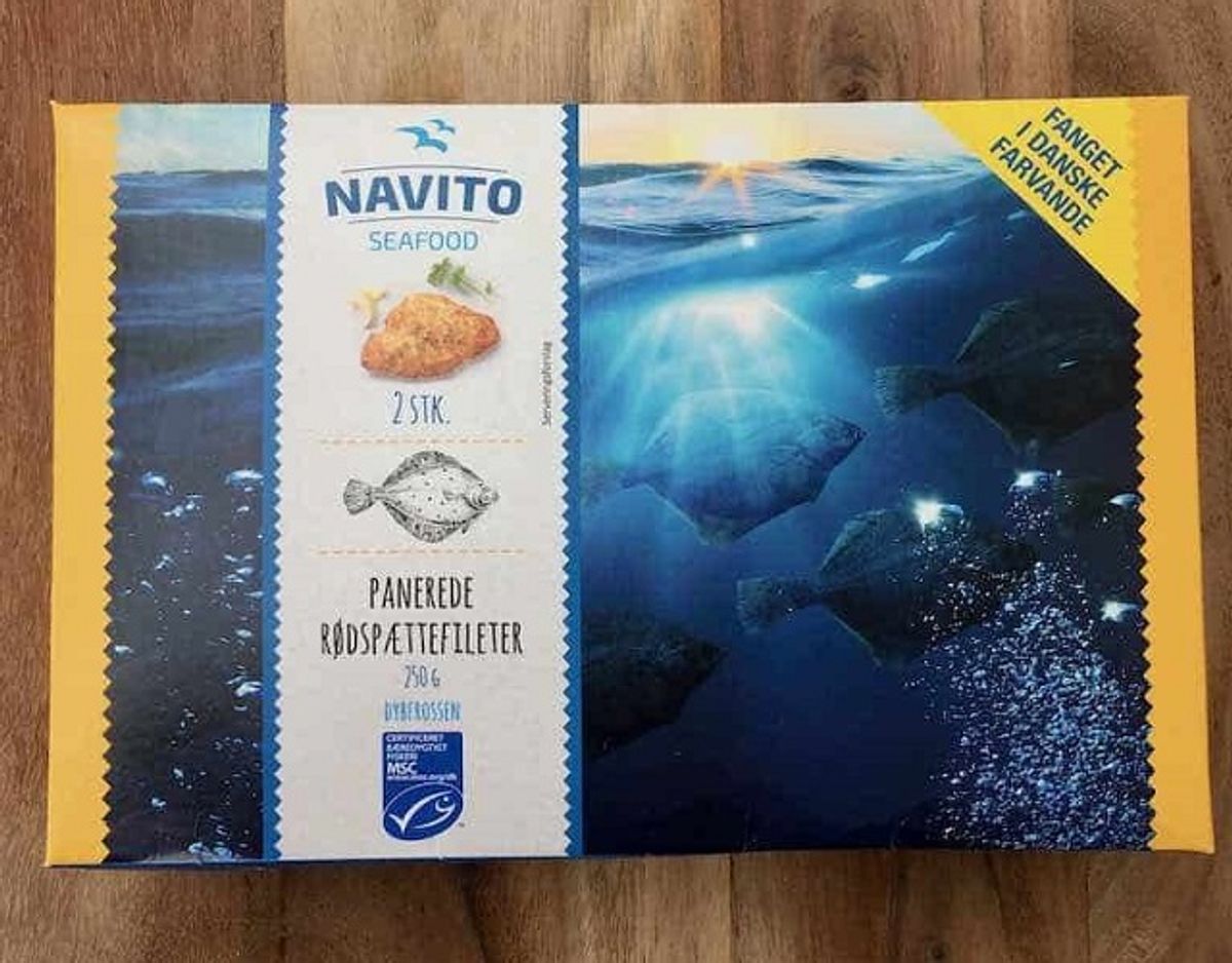 * * * * * Navito Panerede rødspættefileter: Testvinder! Navitos rødspættefileter er store og flotte og har en super lækker og sprød panering, og en frisk og saftig fisk. Der er en god balance mellem panering og fisk, og en samlet rigtig god smag. Pris per 100 gram: 11 kroner (27 kroner for 250 gram i Netto). Fisk: Rødspætte (65%), MSC-mærket. Foto: Madens Verden.