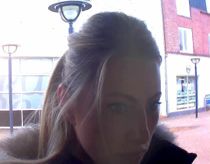 Politi efterlyser kvinde og tre mænd