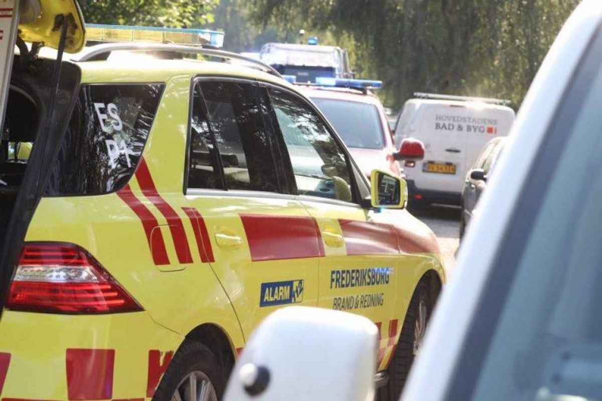 En 24-årig mand er død efter en drukneulykke i Buresø. KLIK for flere billeder. Foto: Presse-fotos.dk.