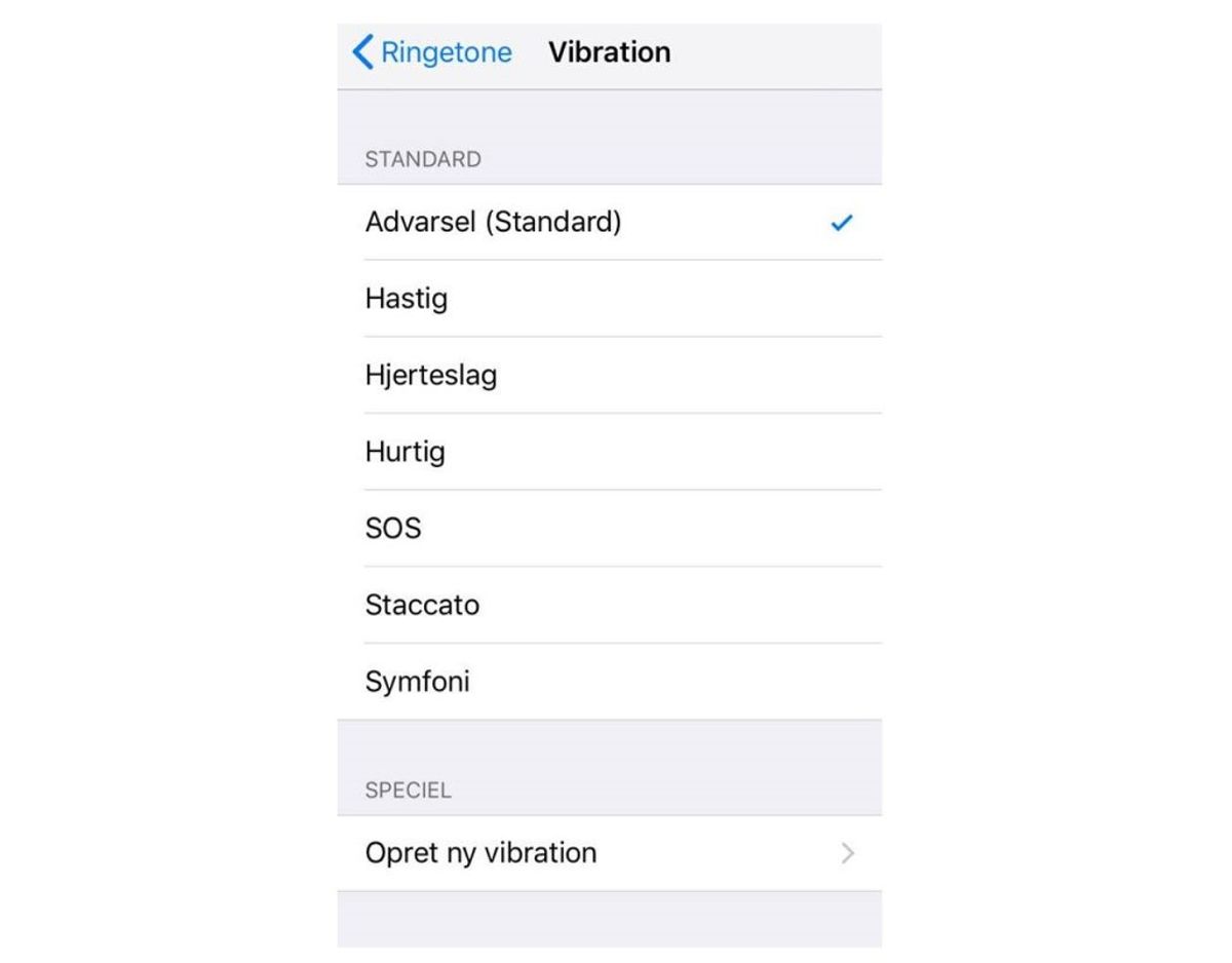 Man kan lave individuelle indstillinger for, hvordan telefonen skal vibrere, når bestemte kontakter ringer. Man går ind på en kontakt, trykker rediger -> Ringetone -> Vibration. Her kan man så vælge, hvordan telefonen skal vibrere, hvis den pågældende kontakt ringer. Kilde: Reader’s Digest. Foto: Newsbreak.dk.