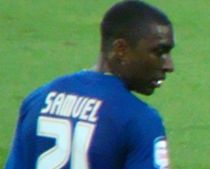 Fodboldstjerne død i trafikulykke kort efter han havde sat børnene af ved skolen