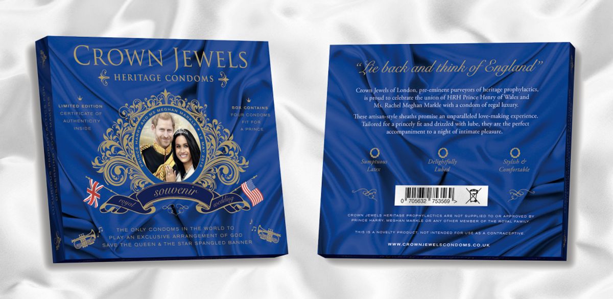 Her ses for- og bagsiden af kondompakken. Foto: crownjewelscondoms.co.uk