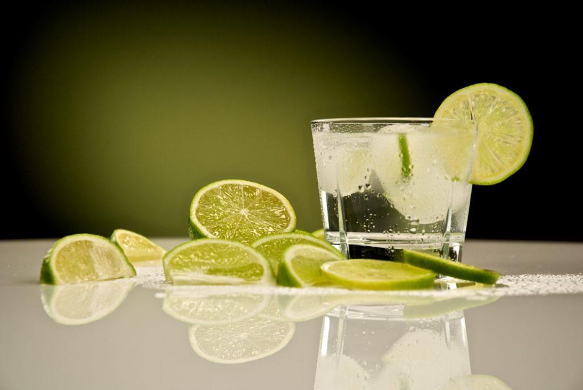 5: Brug revet citron- eller limeskal fra økologiske citrusfrugter.