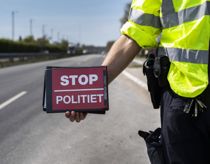 Vanvidsbilist flygtede med 200 km/t i stor Audi