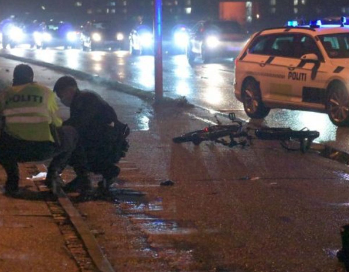 En cyklist blev i december 2020 ramt af en bil under en politijagt. Foto: Øxenholt Foto