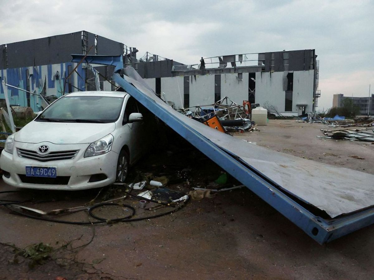Mindst syv personer skal være dræbt i uvejret. (Foto: STR / AFP) / China OUT).