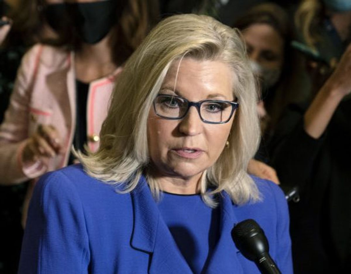 Liz Cheney er onsdag blevet smidt ud af den republikanske partiledelse, fordi hun har rettet en skarp kritik mod tidligere præsident Donald Trump og partiets loyalitet over for ham. Foto: Manuel Balce Ceneta/Scanpix