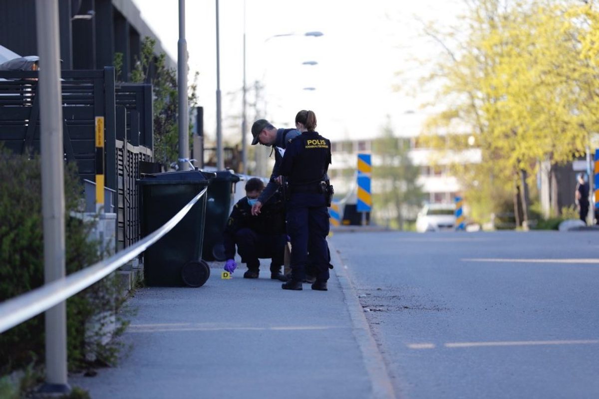 En ung svensker er blevet dræbt af skud. Stockholms politi efterforsker skuddrabet. Foto: presse-fotos.dk