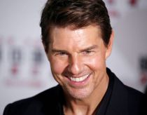 Tom Cruise sender priser retur