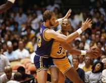 Fundet død ved sin cykel