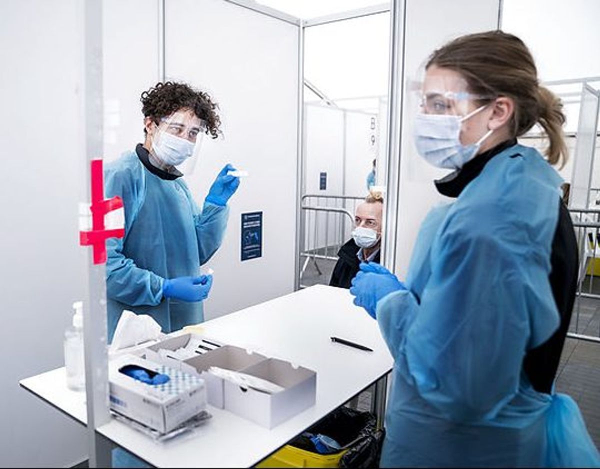 Danmarks teststrategi koster to milliarder om måneden. Foto: Scanpix.