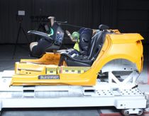 FDM dumper autostole efter fund af farlig kemi