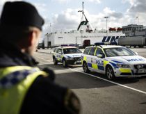 Klasker politichef i numsen