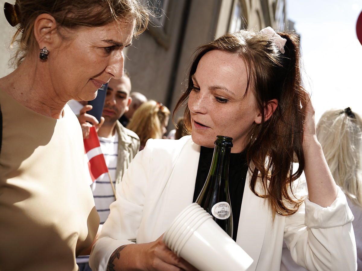 Ankesag om dobbeltstraf efter corona-demo for Landsretten i København, onsdag den 9. juni 2021. Østre Landsret behandler ankesagen mod Nanna Skov Høpfner, der fik dobbeltstraf for sine udtalelser til en Men In Black-demonstration. Advokat Mette Grith Stage er forsvarer i sagen.