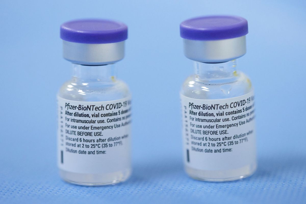 178 ansatte, herunder 27 med ét vaccinestik, er suspenderet. Foto: Scanpix/Denis Balibouse