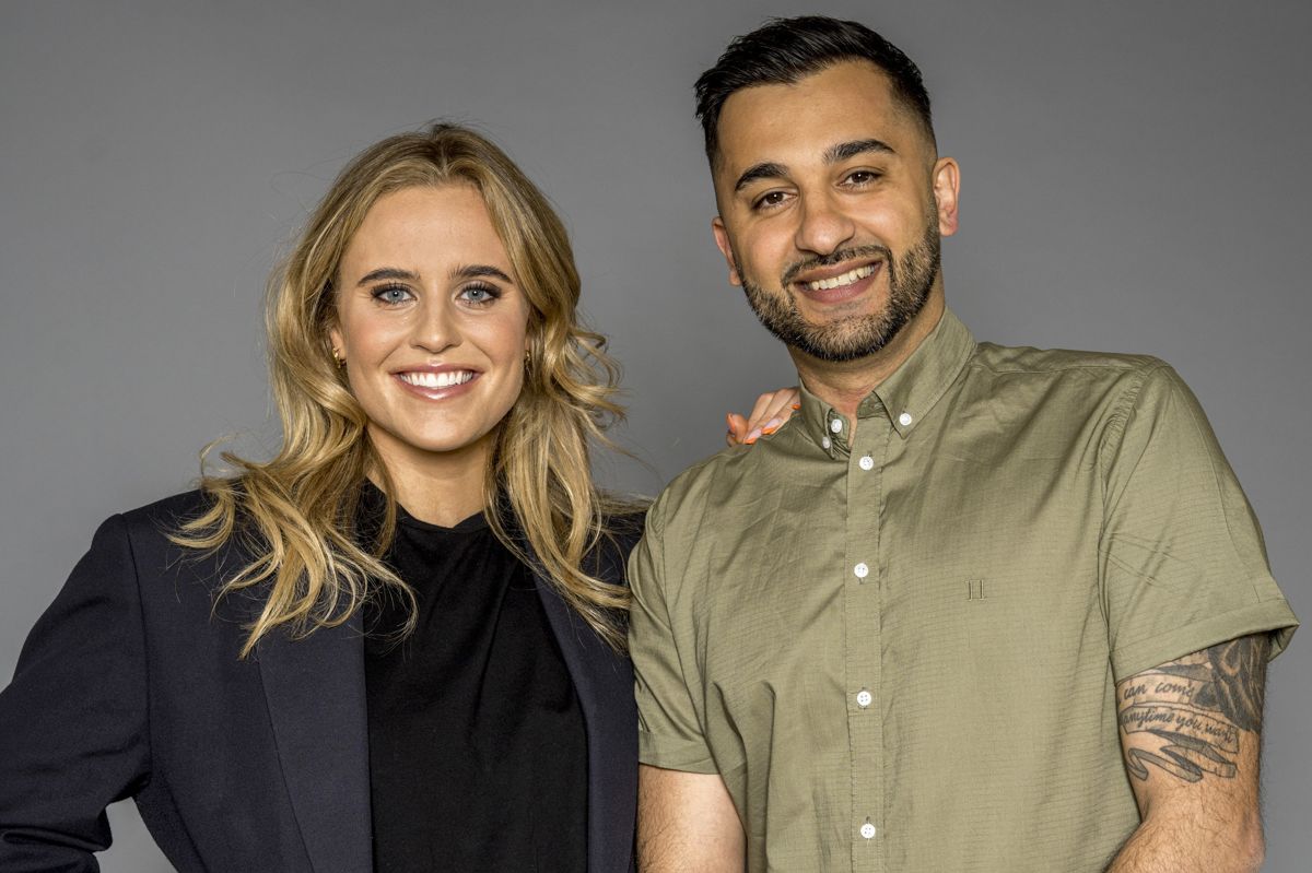 - Jeg glæder mig mega meget til at arbejde sammen med Sarah på vores OL-program "OL Afterparty". Jeg har mødt hende nogle gange nu, og jeg er vild med hendes energi, og hvor ambitiøs hun er på vegne af vores program, siger Kian Fonoudi i en pressemeddelelse.