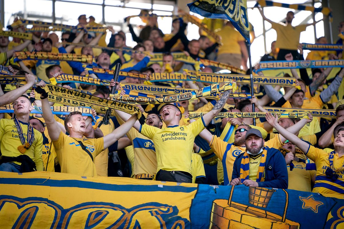 Snart kan fans juble sammen på et fyldt stadion igen. Foto: Liselotte Sabroe/Ritzau Scanpix