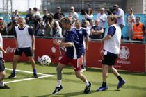 Fodbold-Frederik åbner fanzone