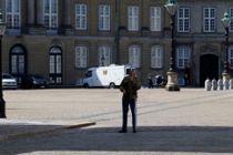 Det Gule Palæ ved Amalienborg modtager mistænkelig pakke