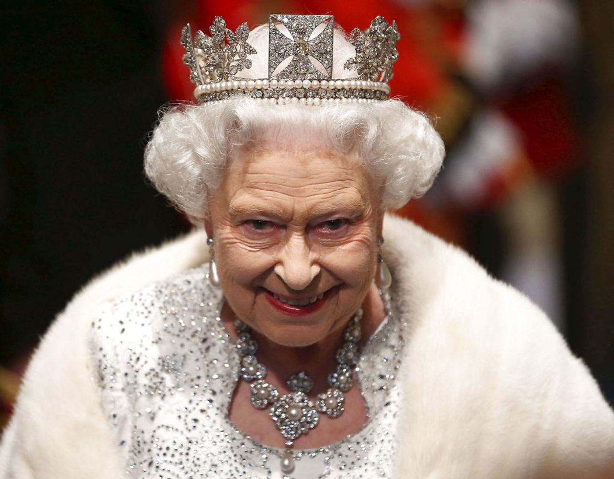Den britiske dronning har siddet på tronen siden den 6. februar 1952. Hendes officielle kroning fandt dog først sted den 2. juni året efter. Foto: Scanpix/REUTERS/Dan Kitwood/Pool