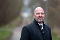 Gør comeback i politik