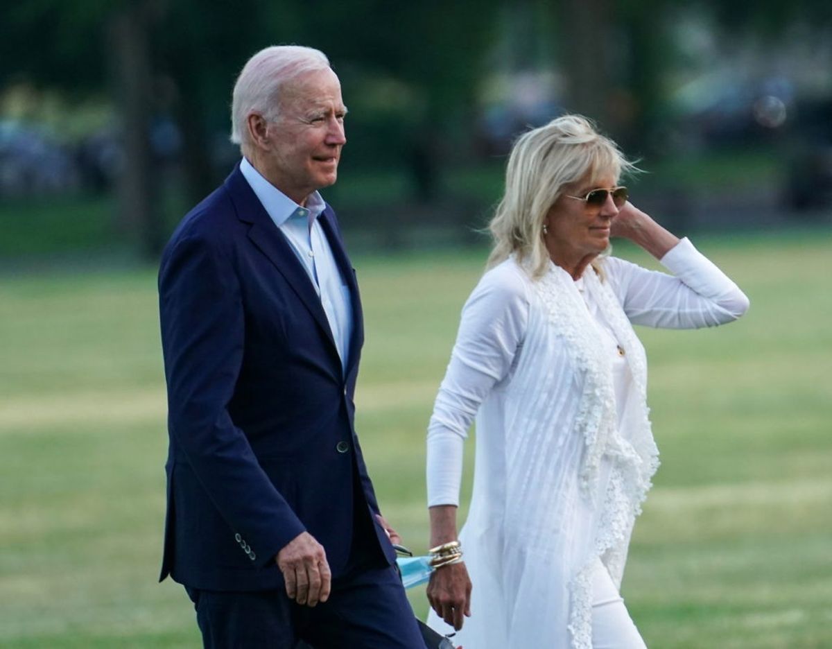 Joe Biden vil være ledsaget af sin hustru, Jill Biden, under sit besøg i Storbritannien. Foto: Scanpix/REUTERS/Sarah Silbiger